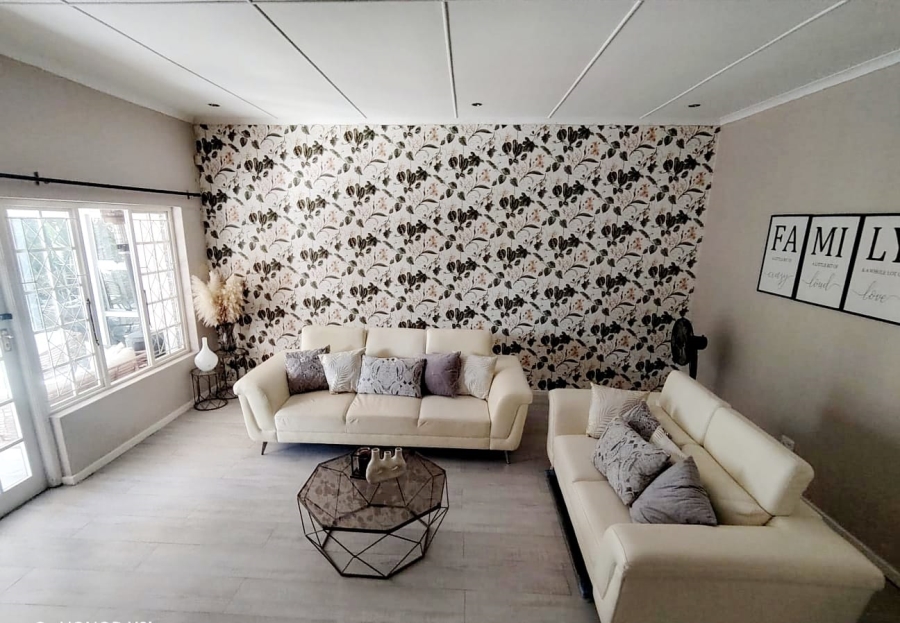 4 Bedroom Property for Sale in Vincent Heights Eastern Cape